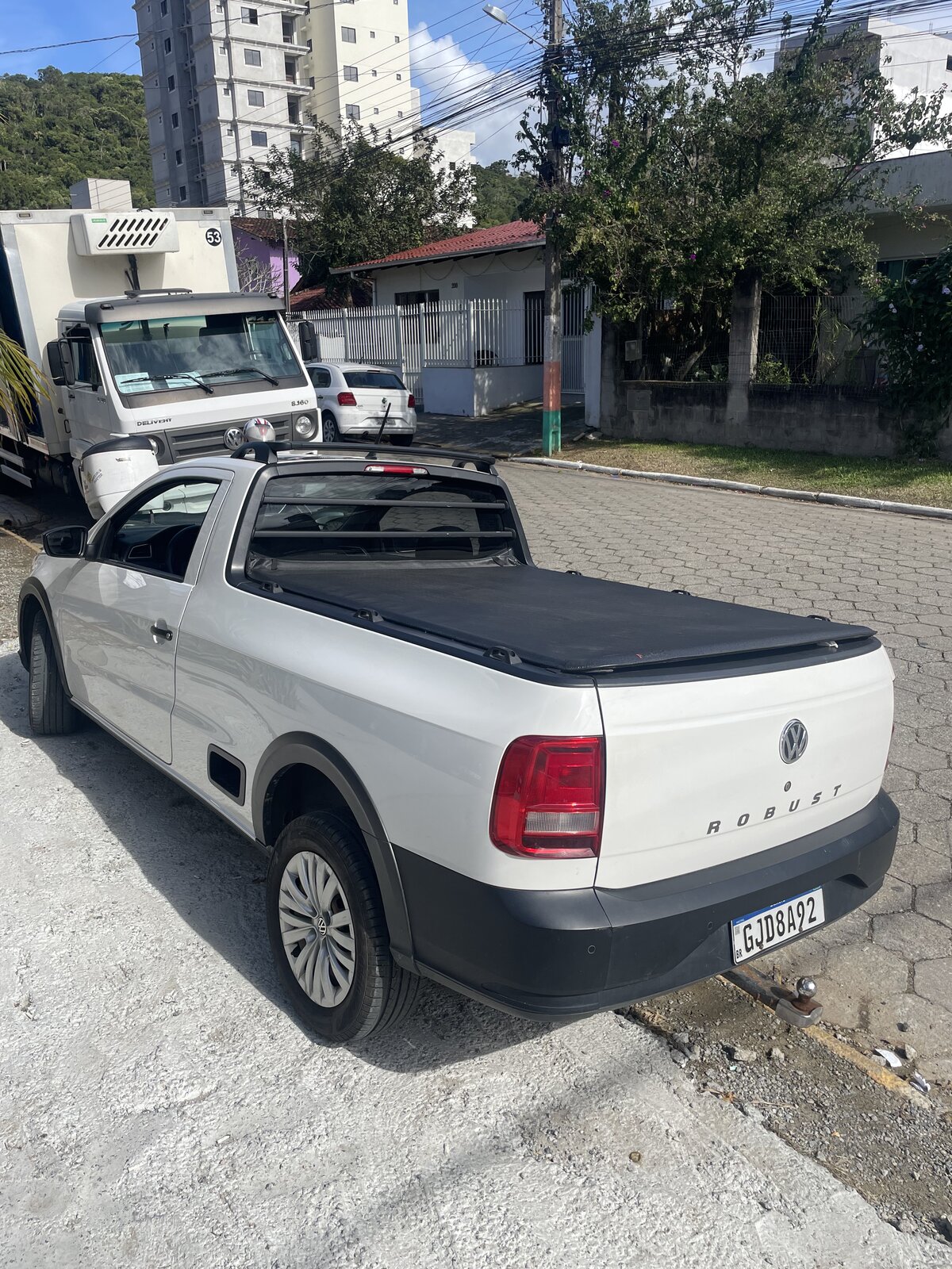 Caminhonete pronta para frete e transporte